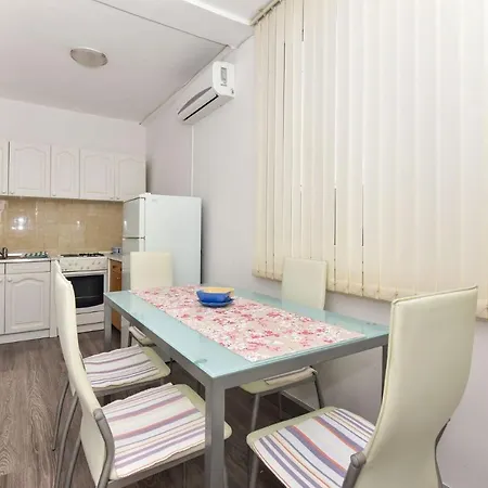 Pet - 300 M From Apartment *